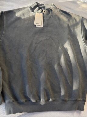 Yeezy Men's Crewneck Sweatshirt in Olive
